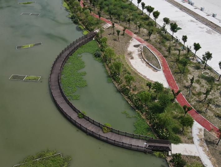 水上浮橋